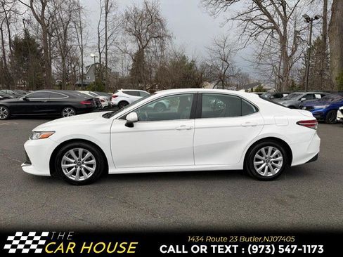 Used 2019 Toyota Camry LE image 13