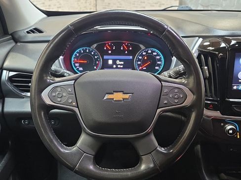 Used 2020 Chevrolet Traverse Premier image 19