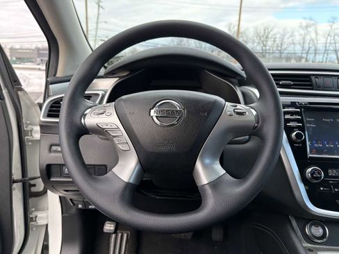 Used 2018 Nissan Murano S image 23
