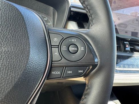 Used 2024 Toyota Corolla SE image 17