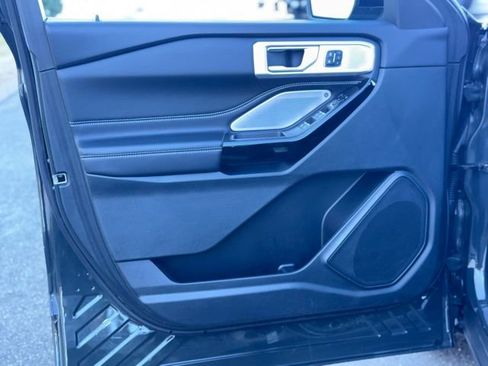 Used 2023 Ford Explorer ST w/ Equipment Group 401A image 11