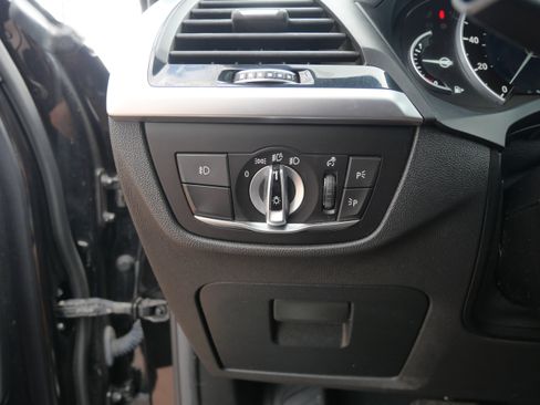 Used 2019 BMW X3 sDrive30i w/ Driving Assistance Package image 11