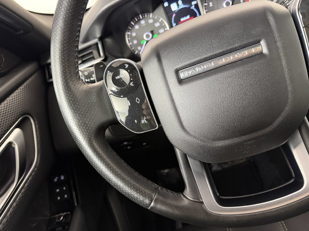 Used 2019 Land Rover Range Rover Velar S AWD/4WD image 34
