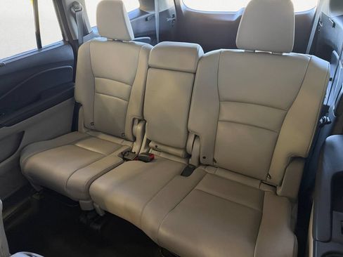 Used 2022 Honda Pilot Special Edition image 9