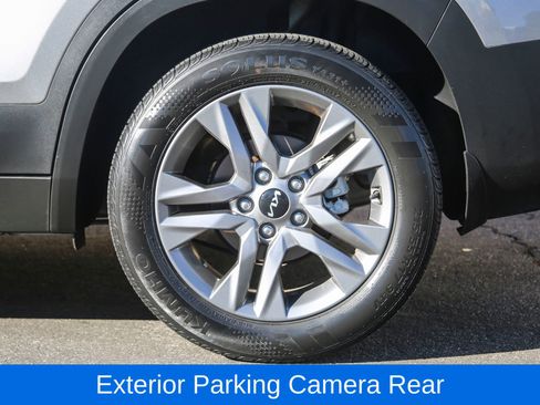 Used 2023 Kia Seltos S image 6