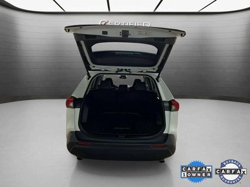 Used 2024 Toyota RAV4 XLE Premium image 7