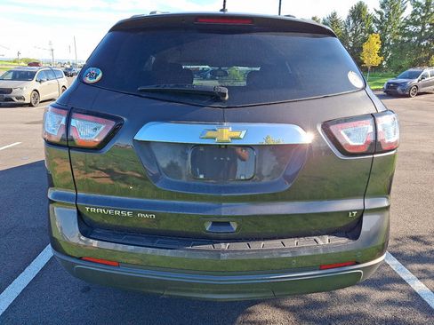 Used 2017 Chevrolet Traverse LT w/ Style and Technology Package AWD/4WD image 6