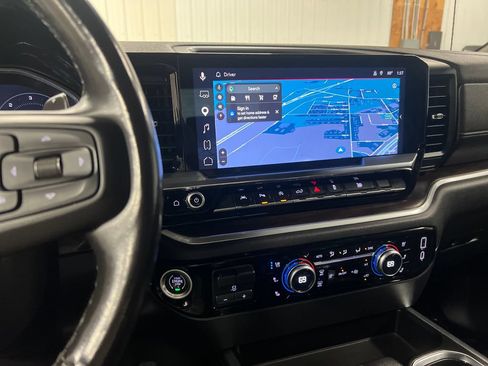 Certified 2022 GMC Sierra 1500 SLT w/ SLT Premium Plus Package AWD/4WD image 23