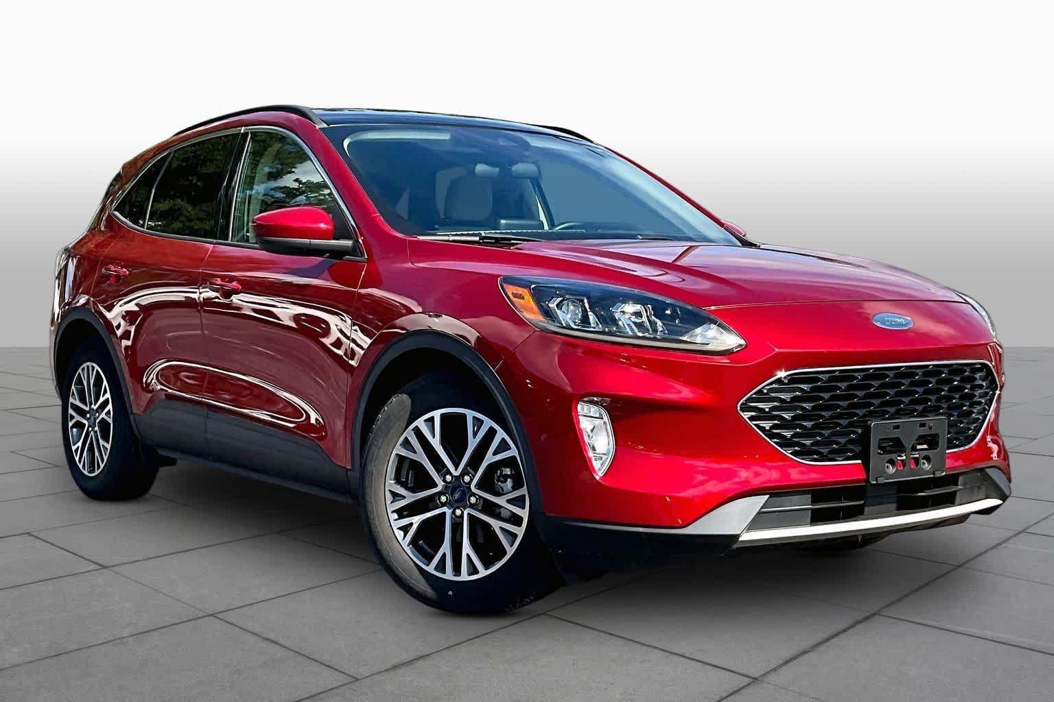 Used 2020 Ford Escape SEL FWD image 3