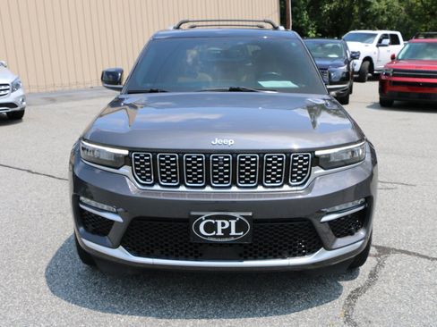 Used 2022 Jeep Grand Cherokee Summit AWD/4WD image 11