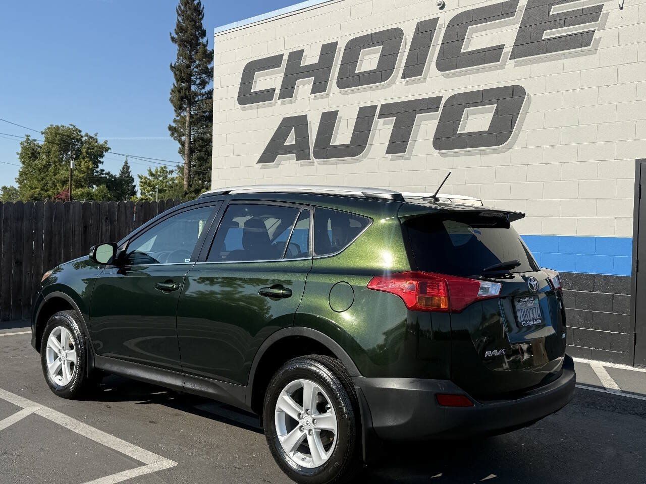 Used 2013 Toyota RAV4 XLE FWD image 23
