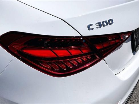 Used 2023 Mercedes-Benz C 300 4MATIC Sedan image 29