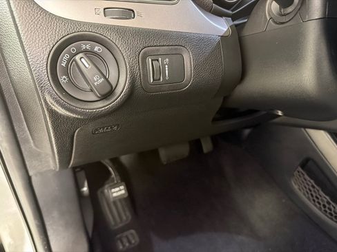 Used 2020 Dodge Journey Crossroad w/ Popular Equipment Group FWD image 14