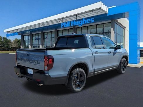 New 2026 Honda Ridgeline Black Edition image 5