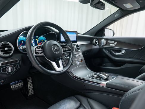 Used 2019 Mercedes-Benz C 300 4MATIC Sedan image 11