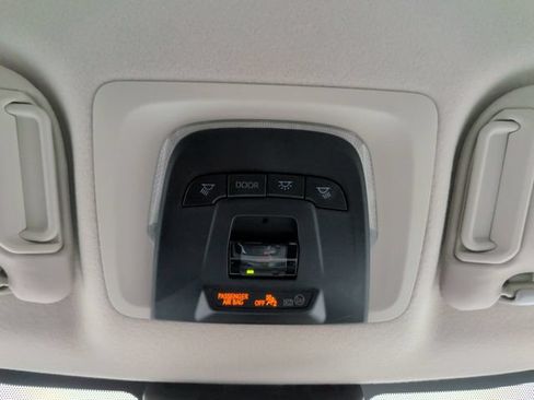 Used 2025 Toyota Corolla LE w/ LE Premium Package FWD image 27
