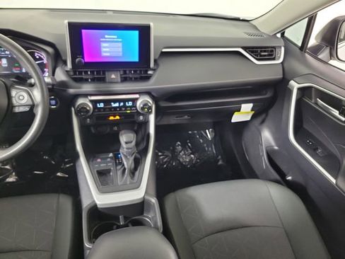 Used 2024 Toyota RAV4 XLE w/ Convenience Package FWD image 17