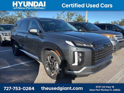 Used 2023 Hyundai Palisade Limited image 4