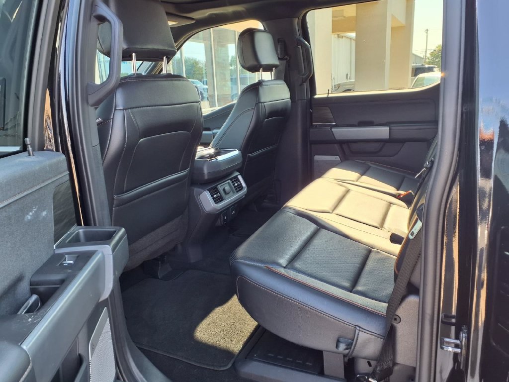 Used 2024 Ford F150 Lariat w/ Tow/Haul Package AWD/4WD image 18
