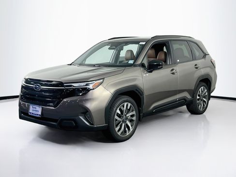 Used 2025 Subaru Forester Touring w/ Protection Package (1PH) AWD/4WD image 1