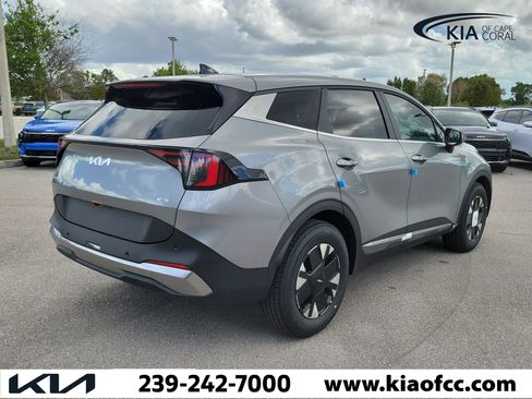 New 2026 Kia Sportage LX image 6