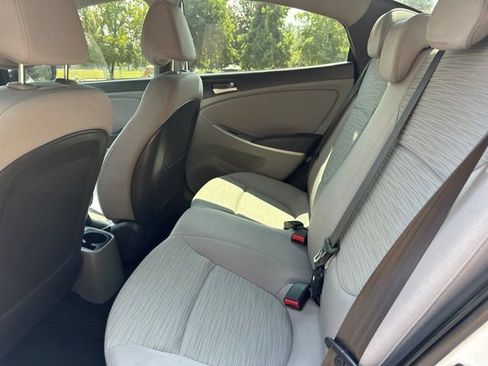 Used 2017 Hyundai Accent SE FWD image 17