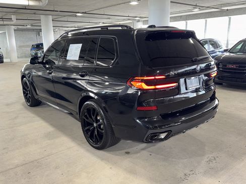 Used 2025 BMW X7 xDrive40i w/ M Sport Package AWD/4WD image 6