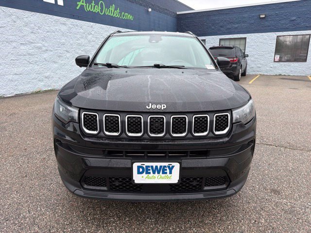 Used 2022 Jeep Compass Latitude w/ Convenience Group AWD/4WD image 8
