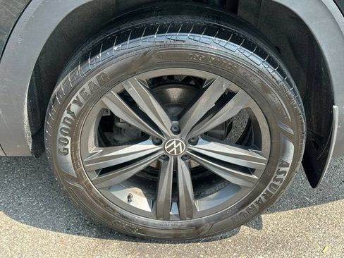 Used 2021 Volkswagen Atlas SE w/ Panoramic Sunroof Package AWD/4WD image 6