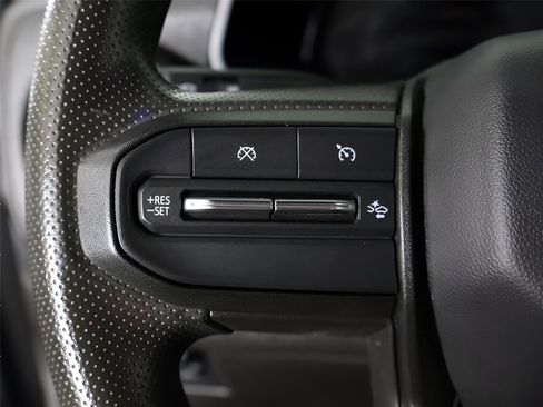 Used 2024 Chevrolet Colorado Trail Boss image 37