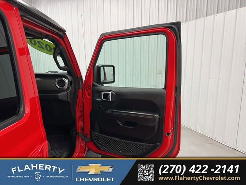Used 2020 Jeep Wrangler Unlimited Sahara image 14