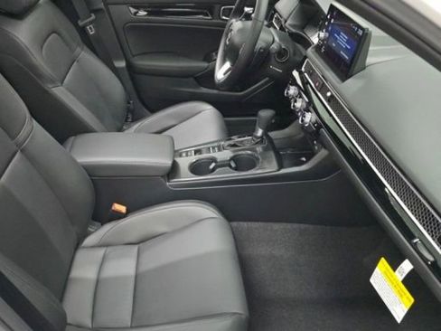 Used 2025 Honda Civic Sport Touring image 32