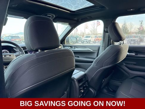 New 2025 Jeep Grand Cherokee Laredo X image 37