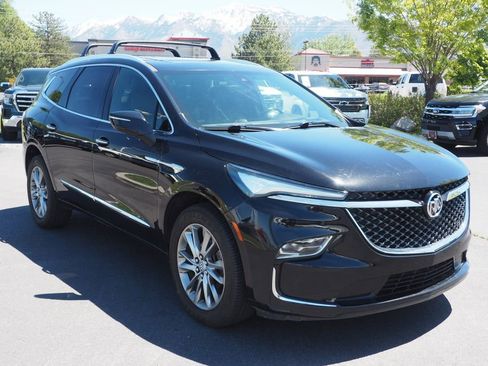 Used 2023 Buick Enclave Avenir w/ Avenir Technology Package FWD image 3