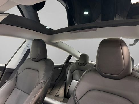 Used 2024 Tesla Model 3 Standard Range image 33