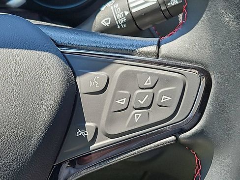 Certified 2023 Chevrolet Equinox RS FWD image 21