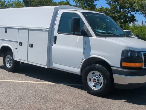 New 2025 GMC Savana 3500 w/ Power Convenience Package image 2