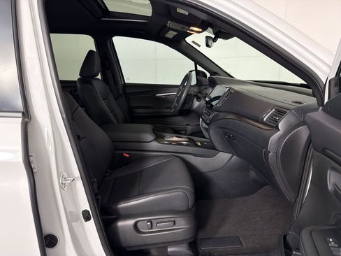 Used 2024 Honda Passport EX-L image 30