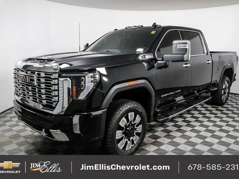 Used 2025 GMC Sierra 2500 Denali image 1
