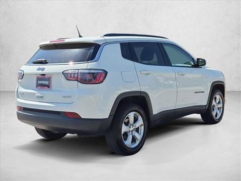 Used 2017 Jeep Compass Latitude AWD/4WD image 13