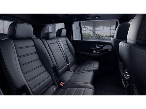 Certified 2022 Mercedes-Benz GLS 450 4MATIC image 5