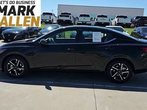 Used 2025 Nissan Sentra SV FWD image 5