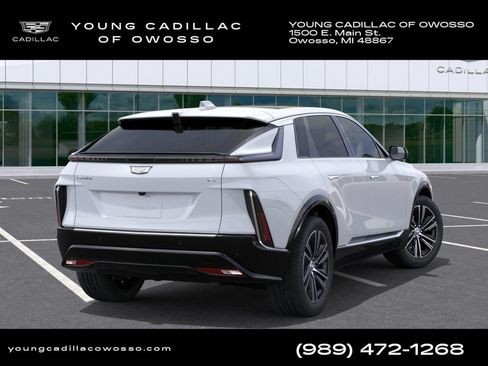 New 2027 Cadillac Lyriq Luxury w/ LPO, Floor Liner Package AWD/4WD image 5