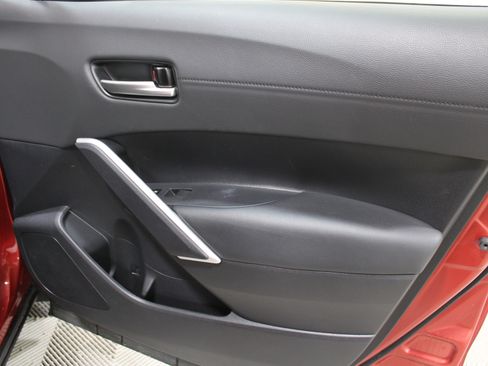 Used 2025 Toyota Corolla Cross AWD Hybrid w/ Convenience Package image 25