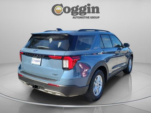 New 2026 Ford Explorer Active w/ Active Comfort Package image 3