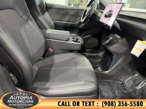 Used 2026 Tesla Model Y 2WD image 12