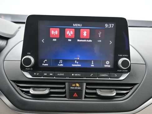 Used 2021 Nissan Altima 2.5 SV FWD image 17