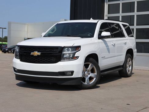 Used 2017 Chevrolet Tahoe LT AWD/4WD image 3