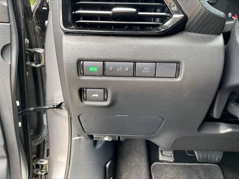 Used 2020 Nissan Sentra S FWD image 26