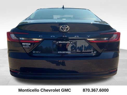Used 2025 Toyota Camry LE FWD image 6